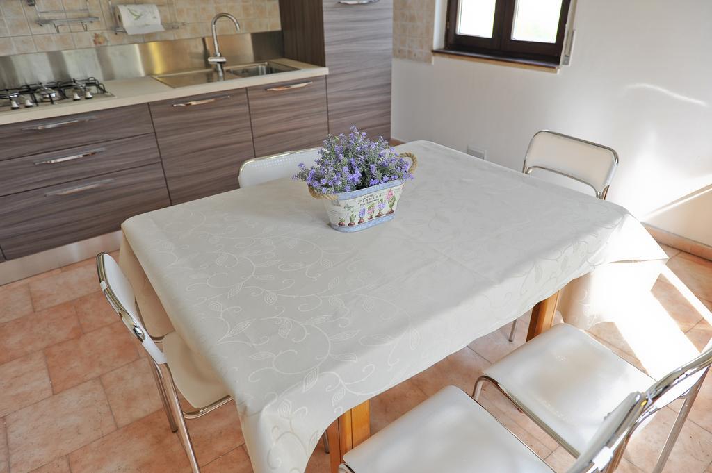 Aleanna Appartamenti Nocera Umbra Zimmer foto