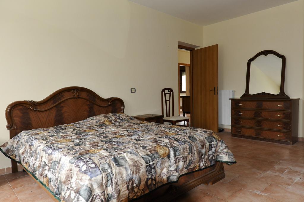 Aleanna Appartamenti Nocera Umbra Zimmer foto